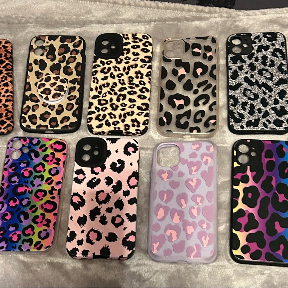 12 Leopard Print Phone Cases Collection
For iPhone 11